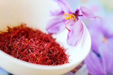 تصویر 3 از زعفران سه گرمی مصطفوی با بسته‌ بندی مرتب و کیفیت ثابت
